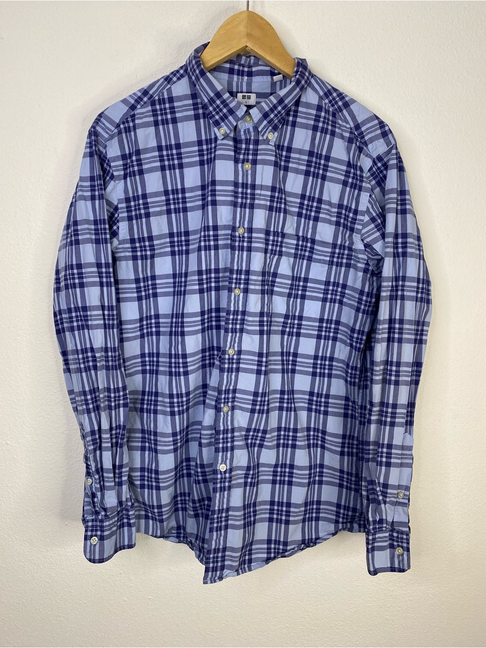 UNIQLO Long Sleeve Button Down Cotton Shirt L Light Blue Navy Plaid Ivy League